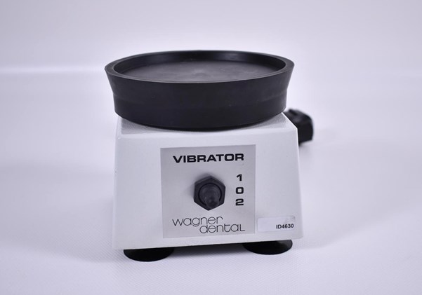 Bild von Wagner Dental V740 Vibrator, Tischrüttler ID4630